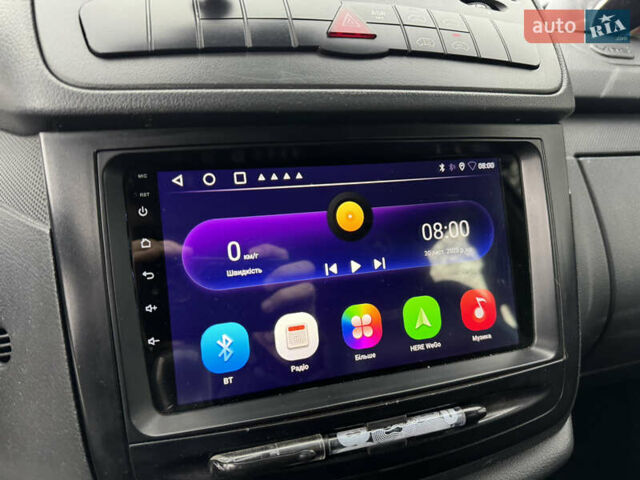Белый Мерседес Виано, объемом двигателя 2.2 л и пробегом 293 тыс. км за 10700 $, фото 38 на Automoto.ua