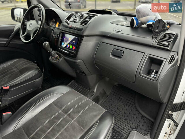 Белый Мерседес Виано, объемом двигателя 2.2 л и пробегом 293 тыс. км за 10700 $, фото 43 на Automoto.ua