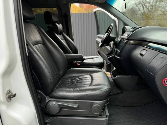 Білий Мерседес Віано, об'ємом двигуна 2.1 л та пробігом 411 тис. км за 15200 $, фото 3 на Automoto.ua