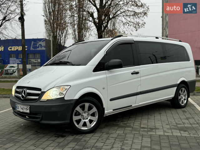 Белый Мерседес Виано, объемом двигателя 2.2 л и пробегом 293 тыс. км за 10700 $, фото 3 на Automoto.ua