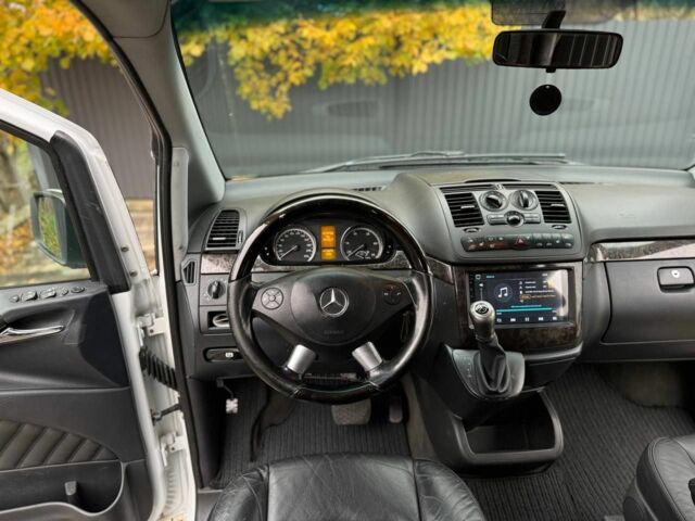 Білий Мерседес Віано, об'ємом двигуна 2.1 л та пробігом 411 тис. км за 15200 $, фото 2 на Automoto.ua