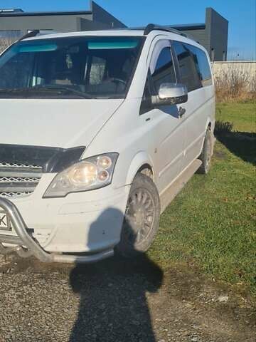 Белый Мерседес Виано, объемом двигателя 2.2 л и пробегом 206 тыс. км за 23182 $, фото 9 на Automoto.ua