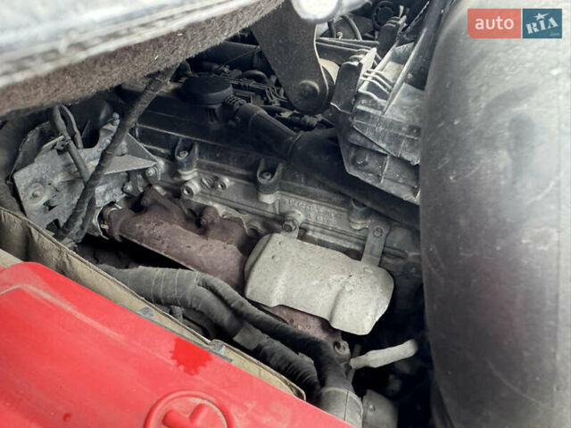 Белый Мерседес Виано, объемом двигателя 2.2 л и пробегом 293 тыс. км за 10700 $, фото 52 на Automoto.ua