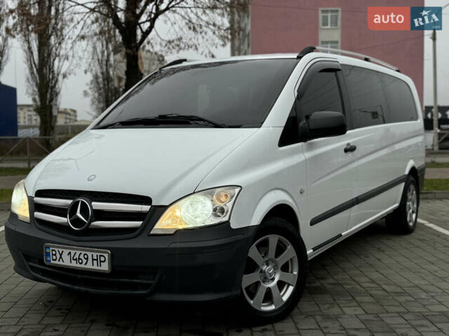 Белый Мерседес Виано, объемом двигателя 2.2 л и пробегом 293 тыс. км за 10700 $, фото 1 на Automoto.ua