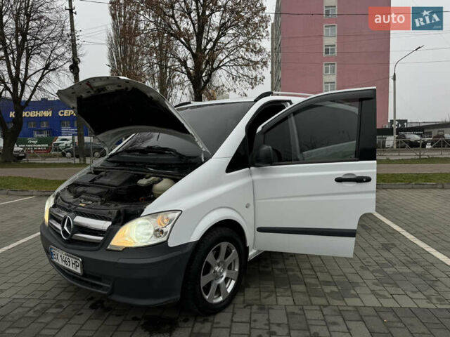 Белый Мерседес Виано, объемом двигателя 2.2 л и пробегом 293 тыс. км за 10700 $, фото 53 на Automoto.ua