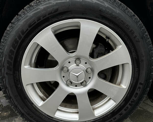 Белый Мерседес Виано, объемом двигателя 2.2 л и пробегом 293 тыс. км за 10700 $, фото 54 на Automoto.ua