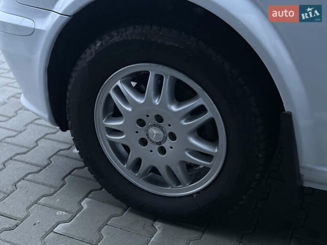 Белый Мерседес Виано, объемом двигателя 2.14 л и пробегом 175 тыс. км за 17700 $, фото 9 на Automoto.ua