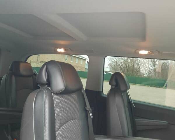 Белый Мерседес Виано, объемом двигателя 2.14 л и пробегом 285 тыс. км за 20320 $, фото 5 на Automoto.ua