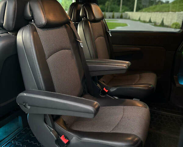 Мерседес Виано 2014 в Львове на Automoto.ua Белый Мерседес Виано, объемом двигателя 2.14 л и пробегом 271 тыс. км за 24000 $, фото 13 на Automoto.ua