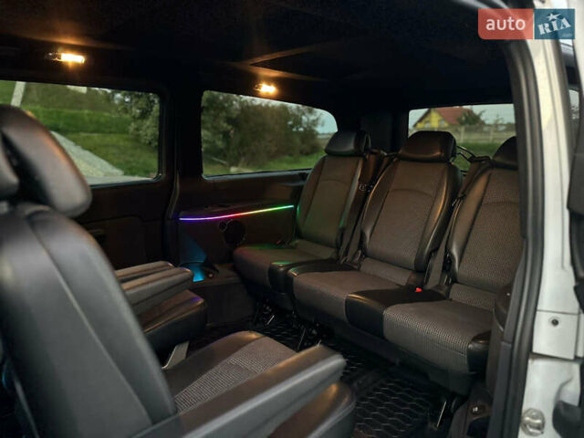 Мерседес Виано 2014 в Львове на Automoto.ua Белый Мерседес Виано, объемом двигателя 2.14 л и пробегом 271 тыс. км за 24000 $, фото 14 на Automoto.ua