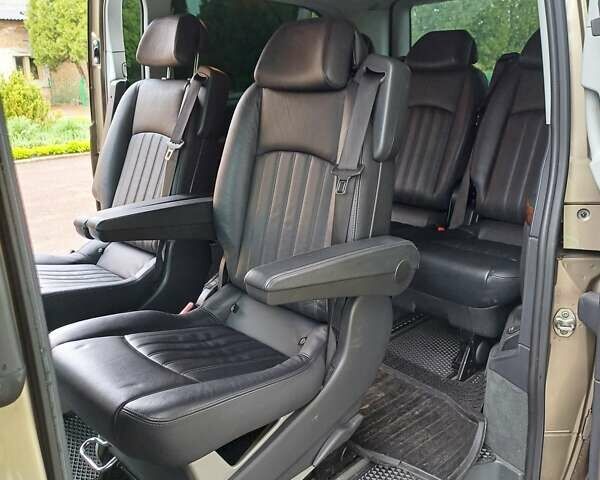 Бежевый Мерседес Виано, объемом двигателя 2.14 л и пробегом 317 тыс. км за 24000 $, фото 5 на Automoto.ua