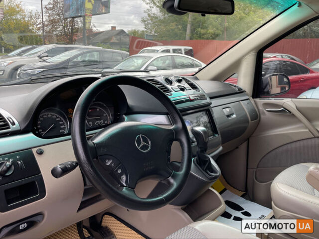 Черный Мерседес Виано, объемом двигателя 2.1 л и пробегом 308 тыс. км за 13499 $, фото 10 на Automoto.ua