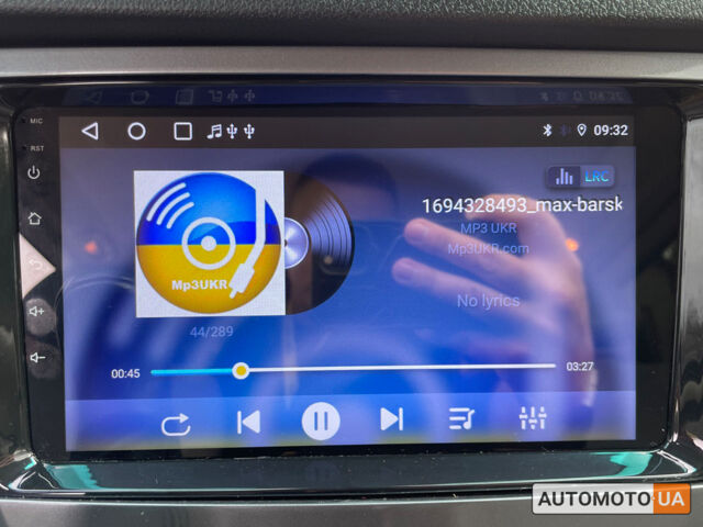 Черный Мерседес Виано, объемом двигателя 2.1 л и пробегом 308 тыс. км за 13499 $, фото 17 на Automoto.ua