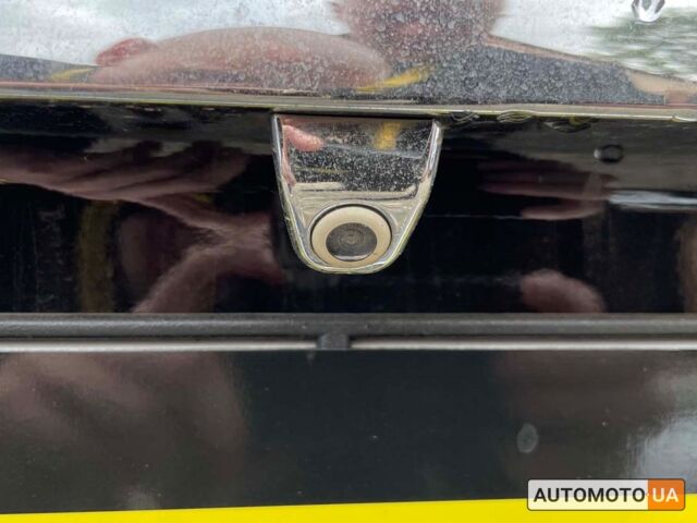Черный Мерседес Виано, объемом двигателя 2.1 л и пробегом 308 тыс. км за 13499 $, фото 6 на Automoto.ua