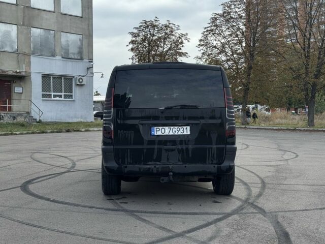 Черный Мерседес Виано, объемом двигателя 2.2 л и пробегом 230 тыс. км за 4100 $, фото 4 на Automoto.ua