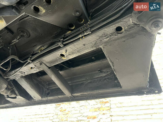 Черный Мерседес Виано, объемом двигателя 3.72 л и пробегом 332 тыс. км за 16500 $, фото 39 на Automoto.ua