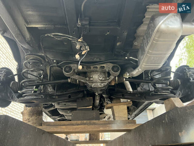 Черный Мерседес Виано, объемом двигателя 3.72 л и пробегом 332 тыс. км за 16500 $, фото 44 на Automoto.ua