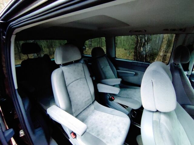 Черный Мерседес Виано, объемом двигателя 2.2 л и пробегом 236 тыс. км за 5900 $, фото 10 на Automoto.ua