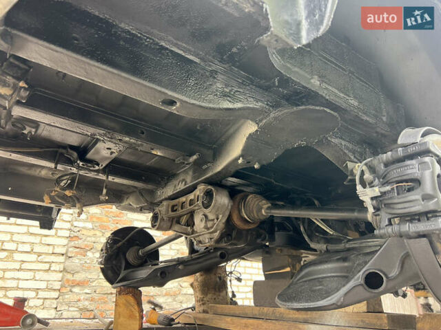 Черный Мерседес Виано, объемом двигателя 3.72 л и пробегом 332 тыс. км за 16500 $, фото 41 на Automoto.ua