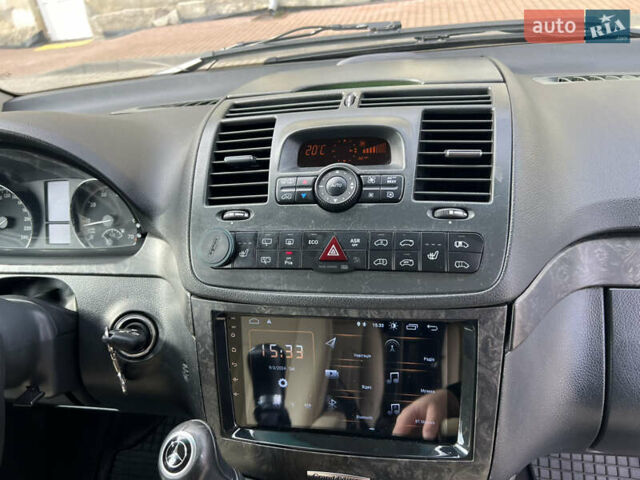 Черный Мерседес Виано, объемом двигателя 3.72 л и пробегом 332 тыс. км за 16500 $, фото 21 на Automoto.ua