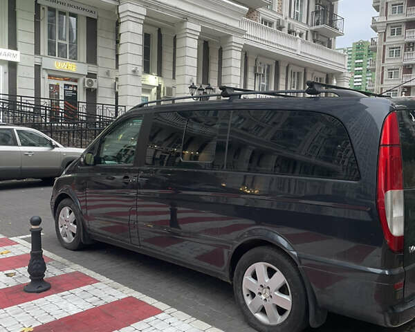 Черный Мерседес Виано, объемом двигателя 3.72 л и пробегом 475 тыс. км за 12000 $, фото 1 на Automoto.ua