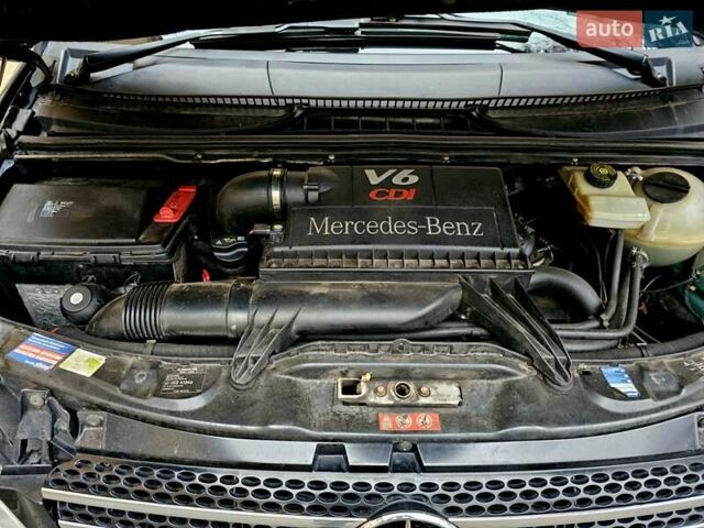 Чорний Мерседес Віано, об'ємом двигуна 3 л та пробігом 390 тис. км за 15999 $, фото 19 на Automoto.ua