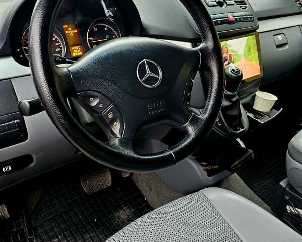 Чорний Мерседес Віано, об'ємом двигуна 3 л та пробігом 390 тис. км за 15999 $, фото 11 на Automoto.ua