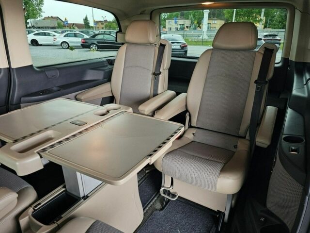 Черный Мерседес Виано, объемом двигателя 3 л и пробегом 277 тыс. км за 8100 $, фото 19 на Automoto.ua