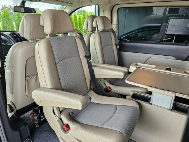 Черный Мерседес Виано, объемом двигателя 3 л и пробегом 277 тыс. км за 8100 $, фото 20 на Automoto.ua