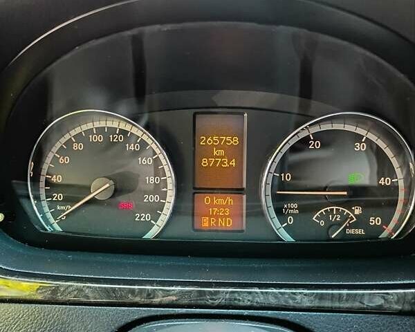 Черный Мерседес Виано, объемом двигателя 2.99 л и пробегом 266 тыс. км за 18500 $, фото 1 на Automoto.ua