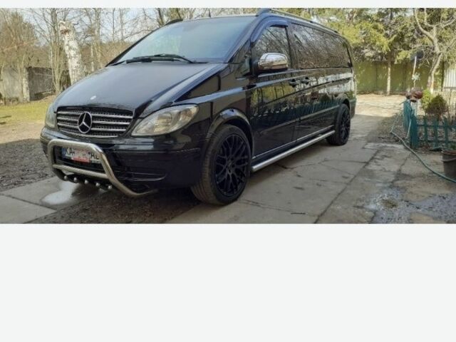 Черный Мерседес Виано, объемом двигателя 2.2 л и пробегом 230 тыс. км за 15300 $, фото 2 на Automoto.ua