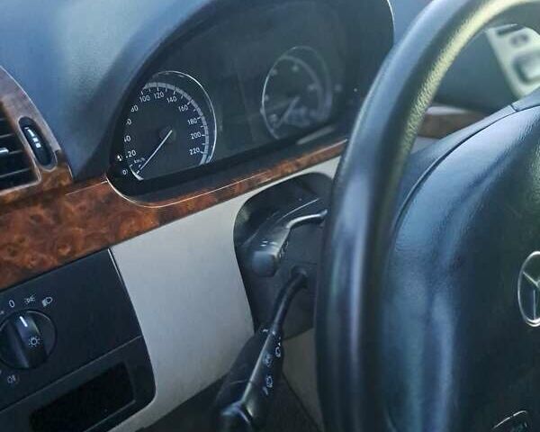 Мерседес Виано 2010 в Кицмане на Automoto.ua Черный Мерседес Виано, объемом двигателя 3 л и пробегом 450 тыс. км за 16700 $, фото 13 на Automoto.ua