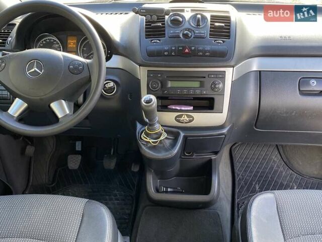 Черный Мерседес Виано, объемом двигателя 2.14 л и пробегом 274 тыс. км за 19800 $, фото 29 на Automoto.ua