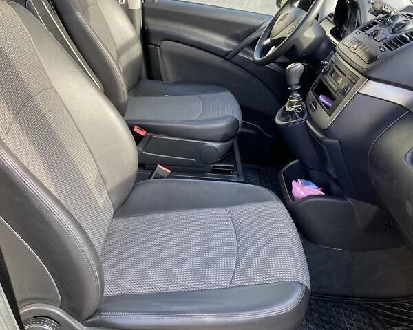 Черный Мерседес Виано, объемом двигателя 2.14 л и пробегом 274 тыс. км за 19800 $, фото 25 на Automoto.ua