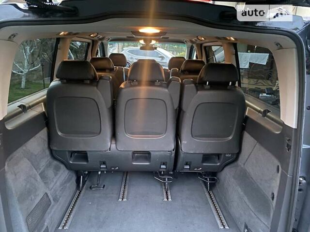 Чорний Мерседес Віано, об'ємом двигуна 2.14 л та пробігом 278 тис. км за 19500 $, фото 13 на Automoto.ua