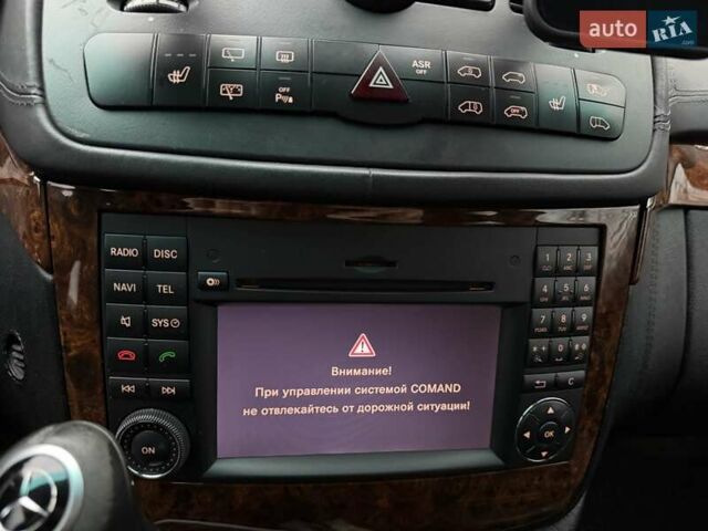 Черный Мерседес Виано, объемом двигателя 2.14 л и пробегом 286 тыс. км за 18700 $, фото 3 на Automoto.ua