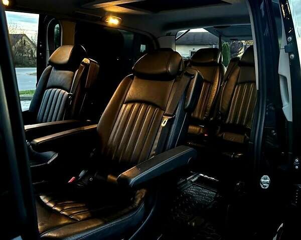 Черный Мерседес Виано, объемом двигателя 2.2 л и пробегом 300 тыс. км за 19500 $, фото 8 на Automoto.ua