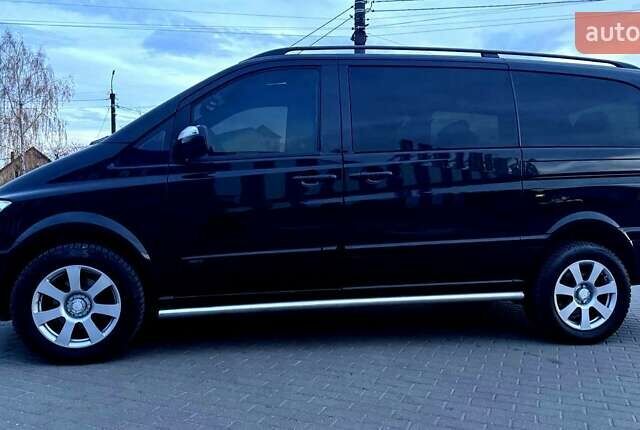 Черный Мерседес Виано, объемом двигателя 2.2 л и пробегом 300 тыс. км за 19500 $, фото 1 на Automoto.ua