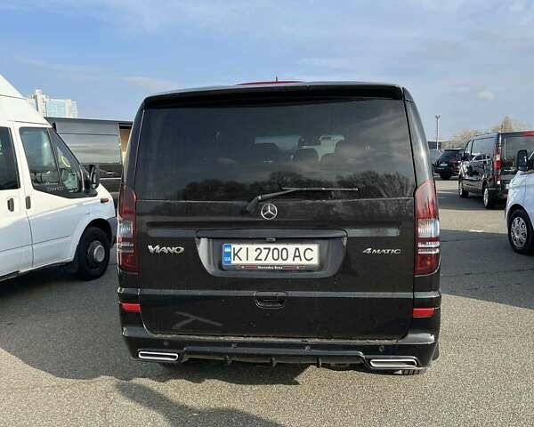 Черный Мерседес Виано, объемом двигателя 2.14 л и пробегом 206 тыс. км за 20000 $, фото 3 на Automoto.ua