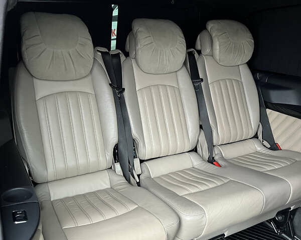 Чорний Мерседес Віано, об'ємом двигуна 2.14 л та пробігом 335 тис. км за 22200 $, фото 17 на Automoto.ua