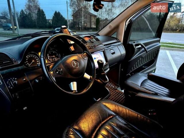 Черный Мерседес Виано, объемом двигателя 2.2 л и пробегом 300 тыс. км за 19500 $, фото 10 на Automoto.ua