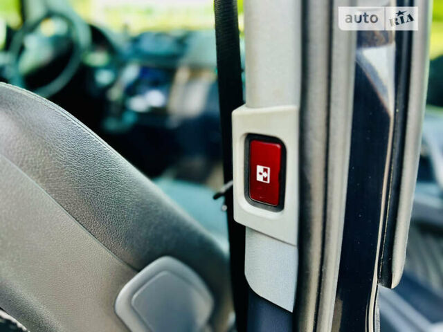 Черный Мерседес Виано, объемом двигателя 2.99 л и пробегом 152 тыс. км за 33000 $, фото 20 на Automoto.ua