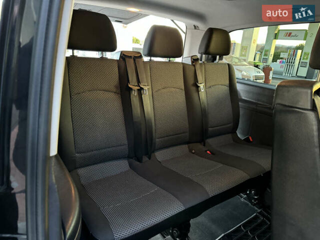 Черный Мерседес Виано, объемом двигателя 2.2 л и пробегом 306 тыс. км за 16500 $, фото 71 на Automoto.ua