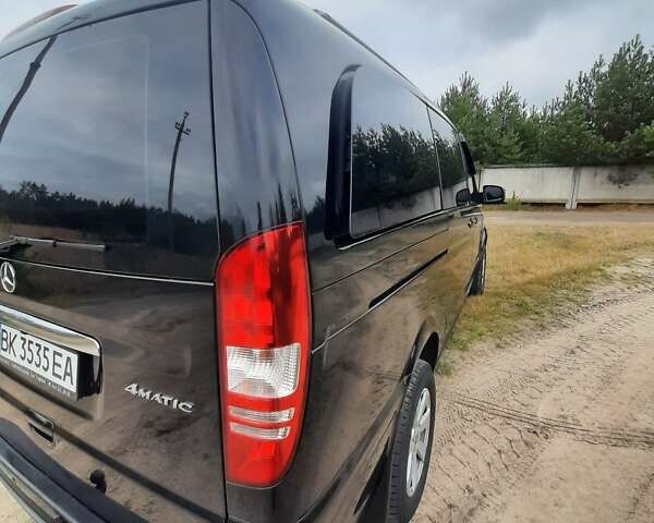 Чорний Мерседес Віано, об'ємом двигуна 2.14 л та пробігом 500 тис. км за 18900 $, фото 6 на Automoto.ua