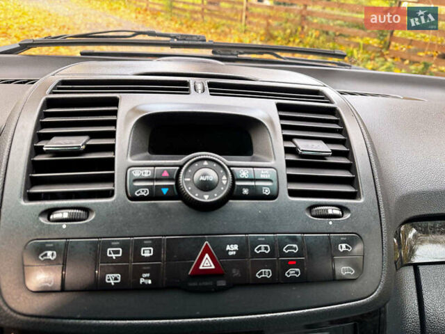 Мерседес Виано 2012 в Киеве на Automoto.ua Черный Мерседес Виано, объемом двигателя 2.2 л и пробегом 148 тыс. км за 22340 $, фото 18 на Automoto.ua