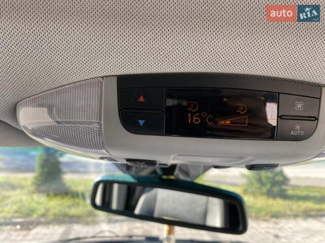 Черный Мерседес Виано, объемом двигателя 2.14 л и пробегом 310 тыс. км за 20800 $, фото 15 на Automoto.ua