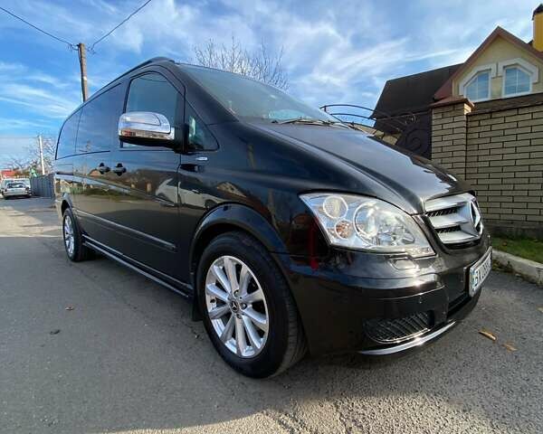 Черный Мерседес Виано, объемом двигателя 2.14 л и пробегом 380 тыс. км за 22000 $, фото 4 на Automoto.ua