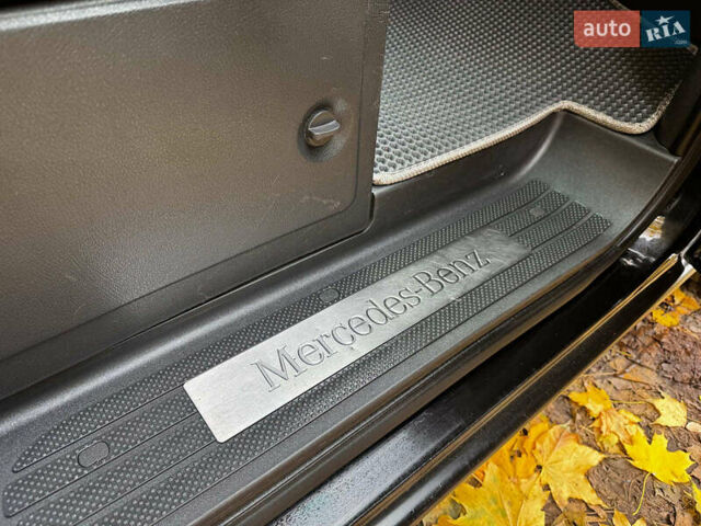 Мерседес Виано 2012 в Киеве на Automoto.ua Черный Мерседес Виано, объемом двигателя 2.2 л и пробегом 148 тыс. км за 22340 $, фото 35 на Automoto.ua