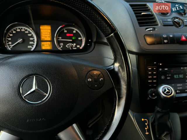 Черный Мерседес Виано, объемом двигателя 2.2 л и пробегом 306 тыс. км за 16500 $, фото 57 на Automoto.ua
