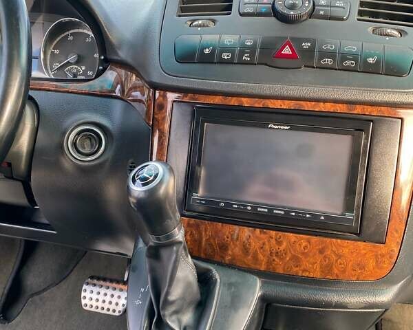 Черный Мерседес Виано, объемом двигателя 2.14 л и пробегом 380 тыс. км за 22000 $, фото 26 на Automoto.ua